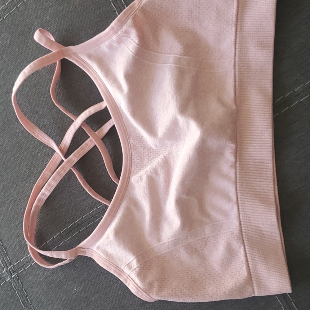 Sports bra